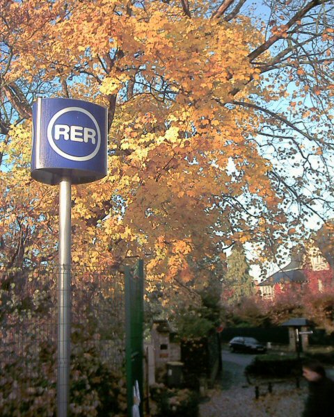 Orsay - RER station